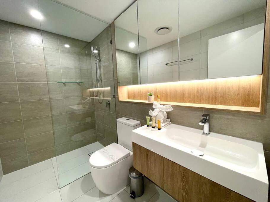 Stunning Riverview 1Bedroom Serviced Apt Gold Coast Dış mekan fotoğraf