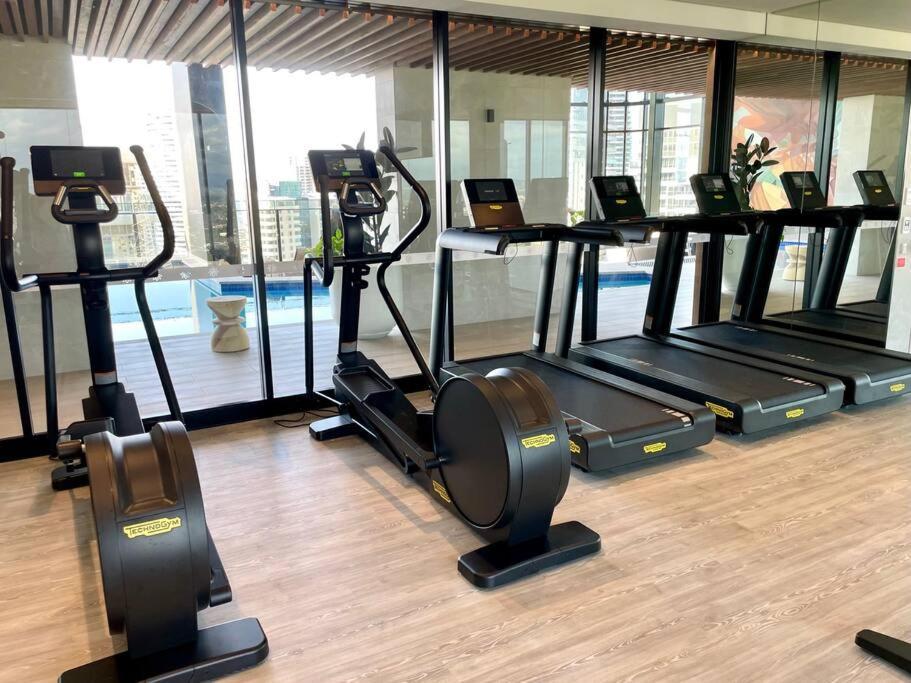 Stunning Riverview 1Bedroom Serviced Apt Gold Coast Dış mekan fotoğraf